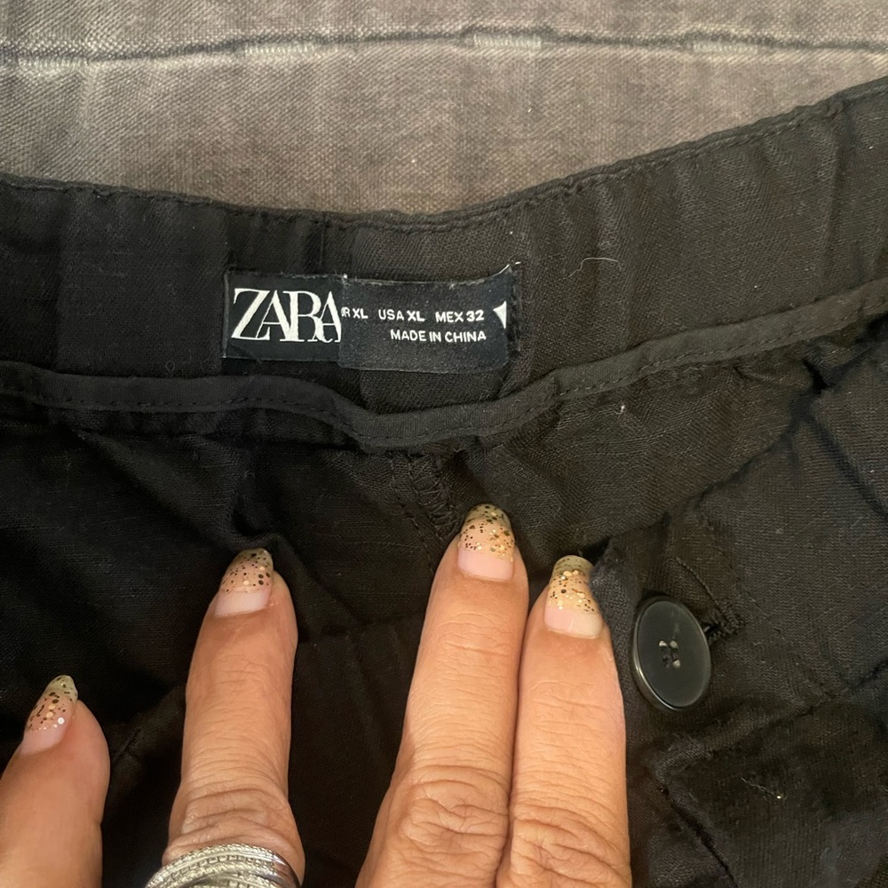 Zara Black Ankle Cropped Pants Stylish and Versatile - Picture 3 of 3